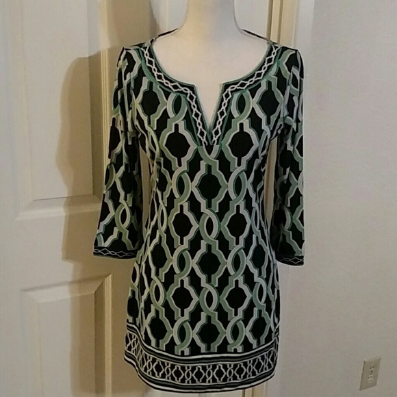White House Black Market 3/4 Sleeve Black & Green Geometric Print Tunic Size S - Picture 2 of 7